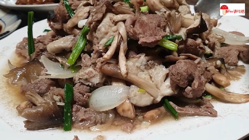 Thịt Bò Xào Nấm Mối